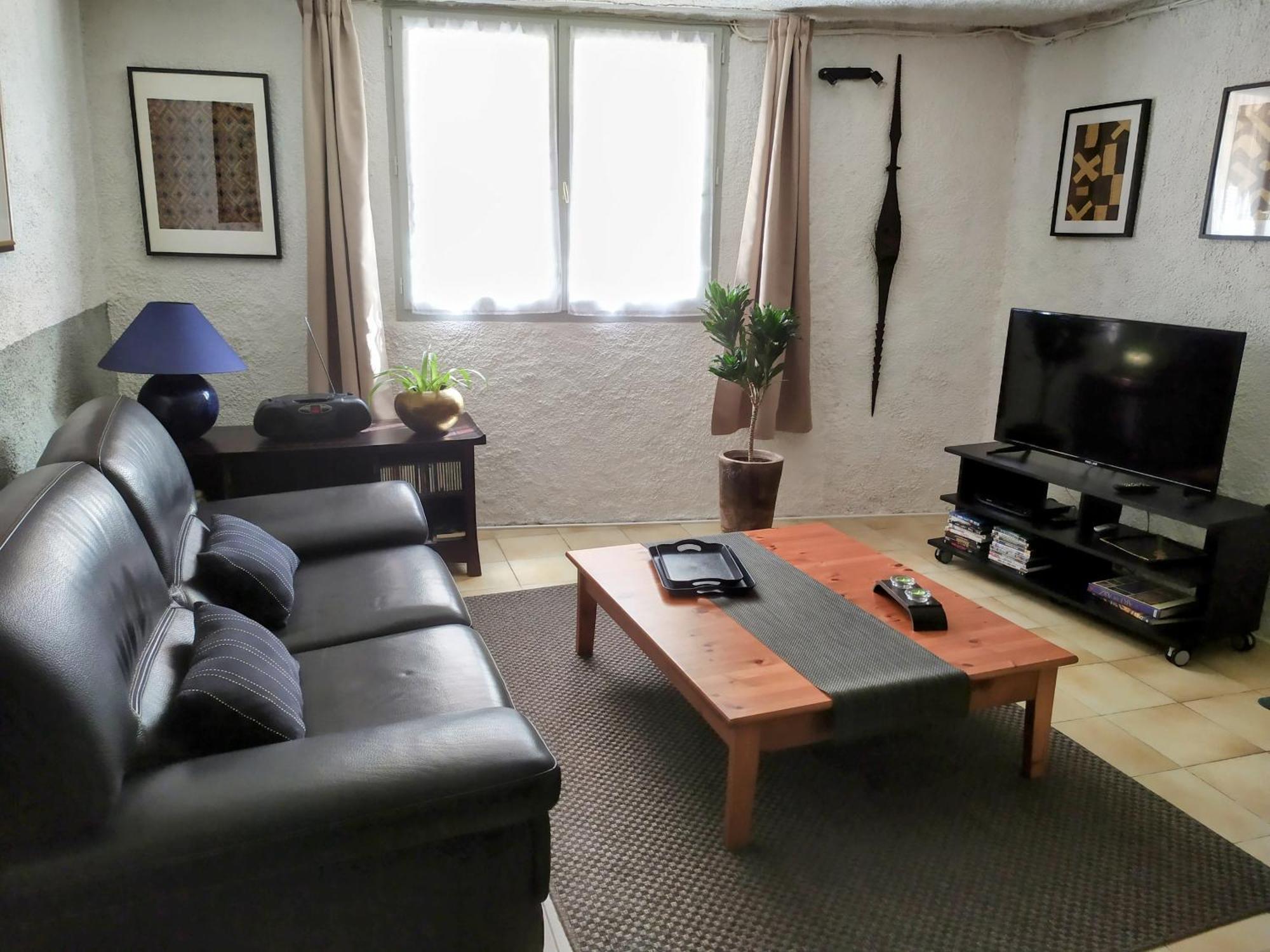 Appartement 55 M2 Proche Commerces Et Parking Rivesaltes Esterno foto